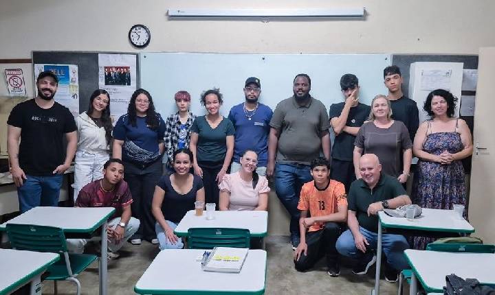 Lions Clube Araxá dá início ao Cursinho Popular Paulo Freire com vagas abertas para estudantes de Araxá.