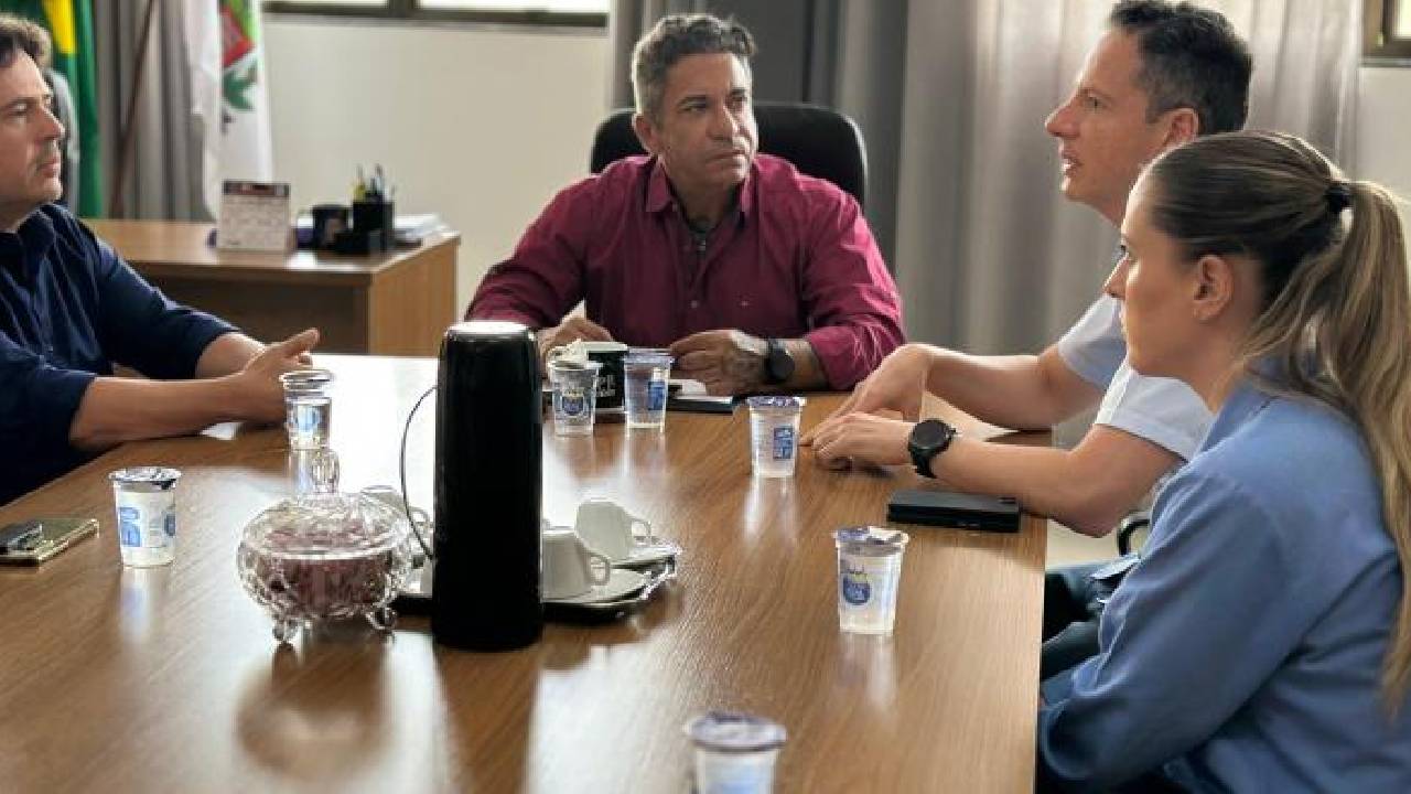 Prefeitura de Araxá e CBMM firmam parceria para aproveitamento de mão de obra da Mosaic