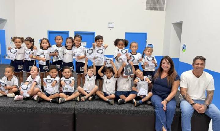 Prefeitura de Araxá inicia entrega de uniformes escolares para mais de 13 mil alunos da rede municipal