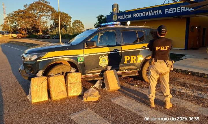 PRF apreende 107 kg de maconha após perseguição na BR-262