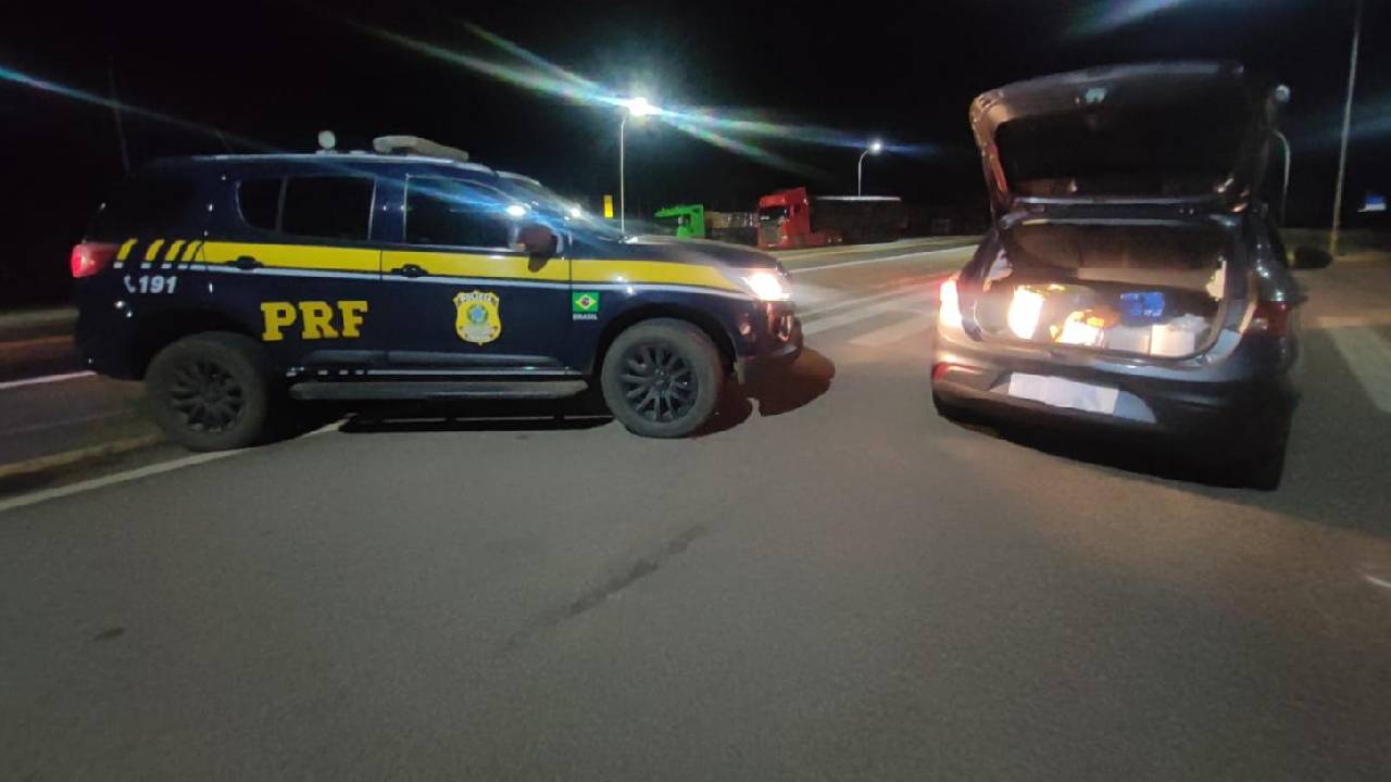 PRF prende um homem por tráfico de drogas, transportando cerca de 130 KG de maconha.