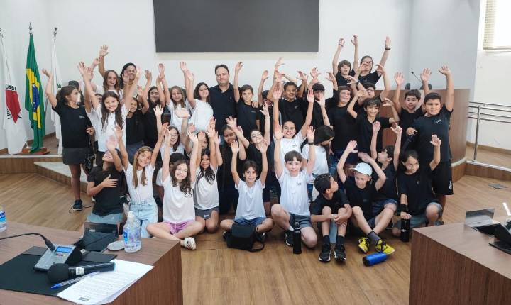 Projeto “Sementes de Cidadania” aproxima estudantes do Legislativo