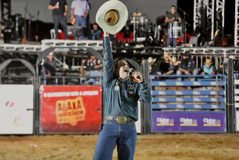 Araxá Rodeio Show: álbum de fotos mostra quem foi destaque na festa