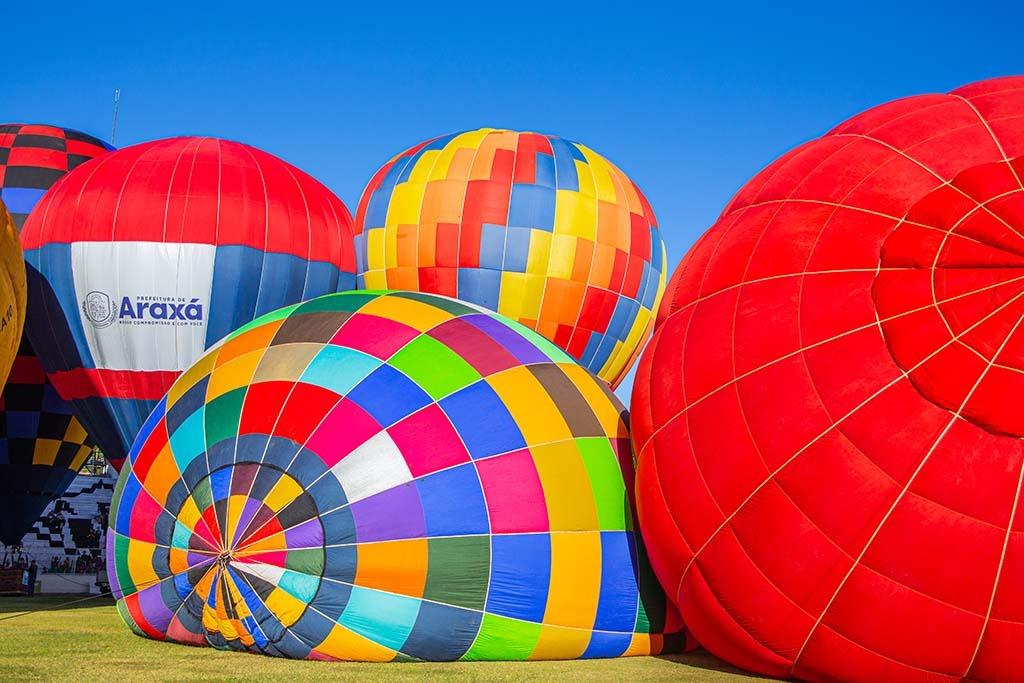 Competições de Balonismo dão show de cores e solidariedade em Araxá