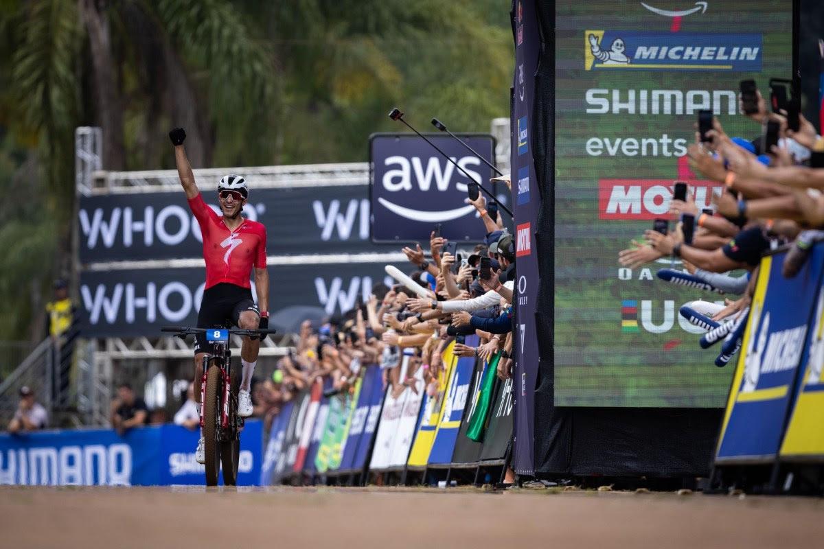 Copa do Mundo de MTB: Richards e Blevins repetem vitórias e vencem nas duas etapas do Short Track em Araxá