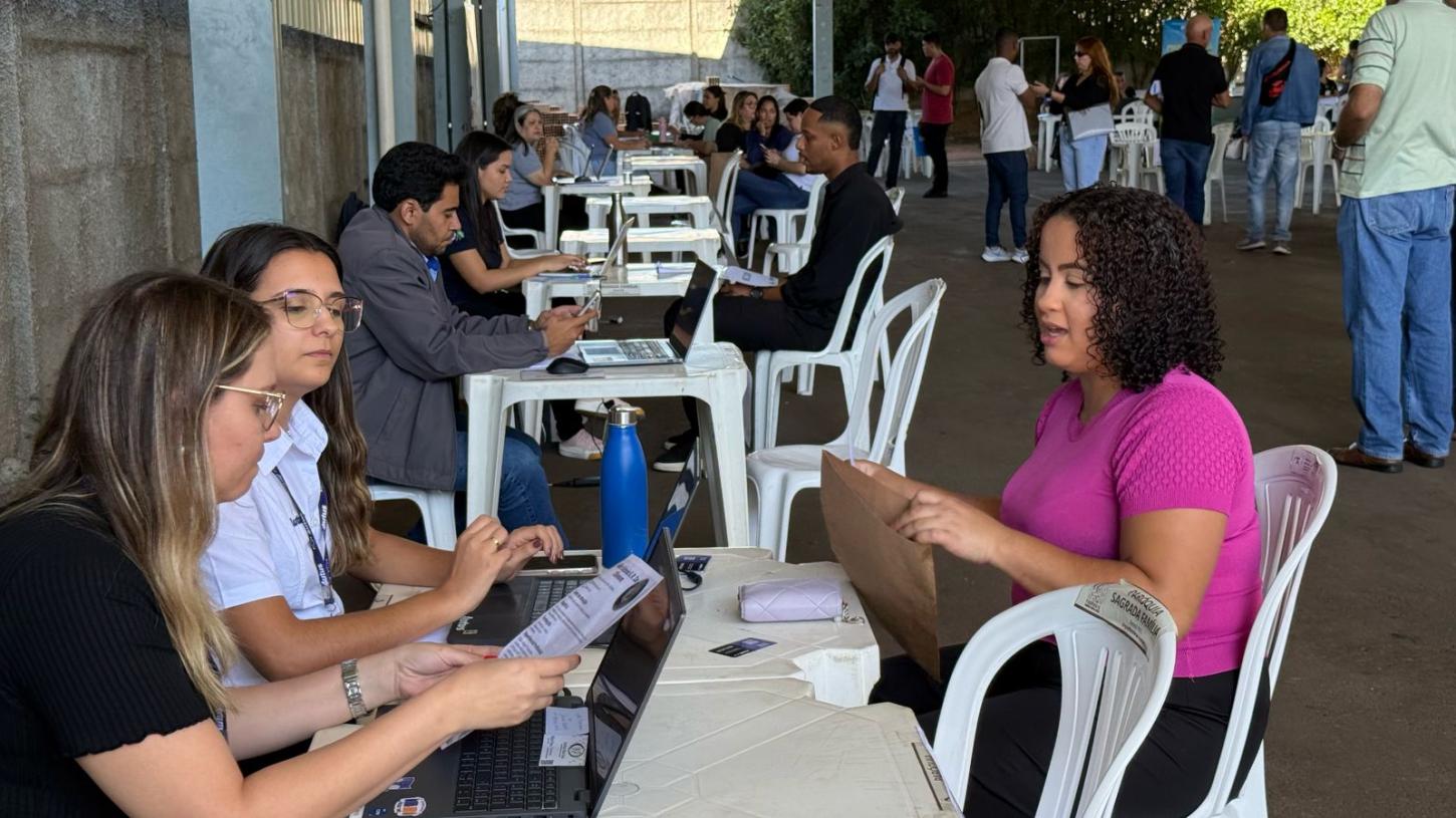 Feirão do Emprego em Araxá gera contratações imediatas e encaminha mais de 200 candidatos para vagas