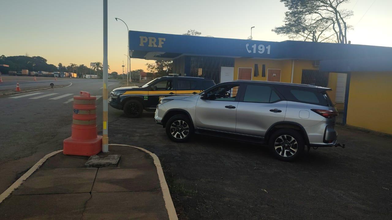 PRF apreende veículo com queixa de furto na BR-262