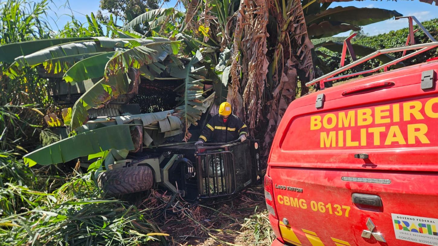 Trabalhador de 21 anos fica preso em maquinário agrícola