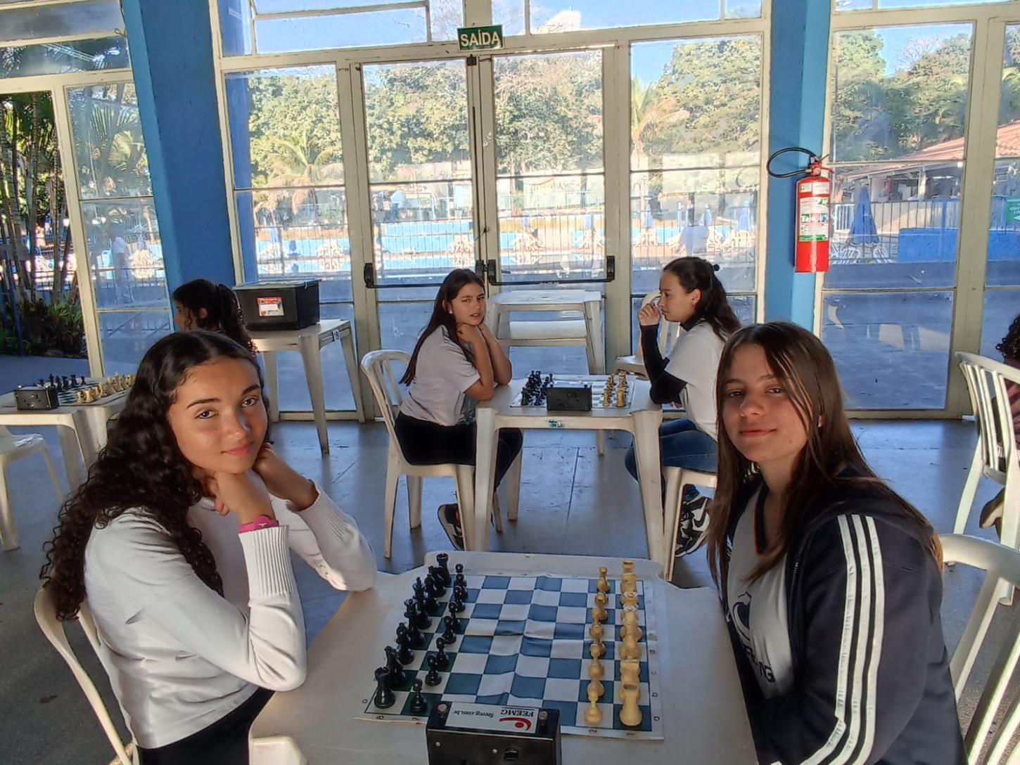Araxá encerra participação na etapa regional do JEMG com destaque no xadrez