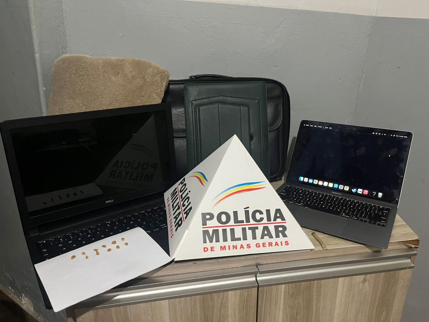 Dupla é presa em Araxá por furto, receptação e tráfico de drogas