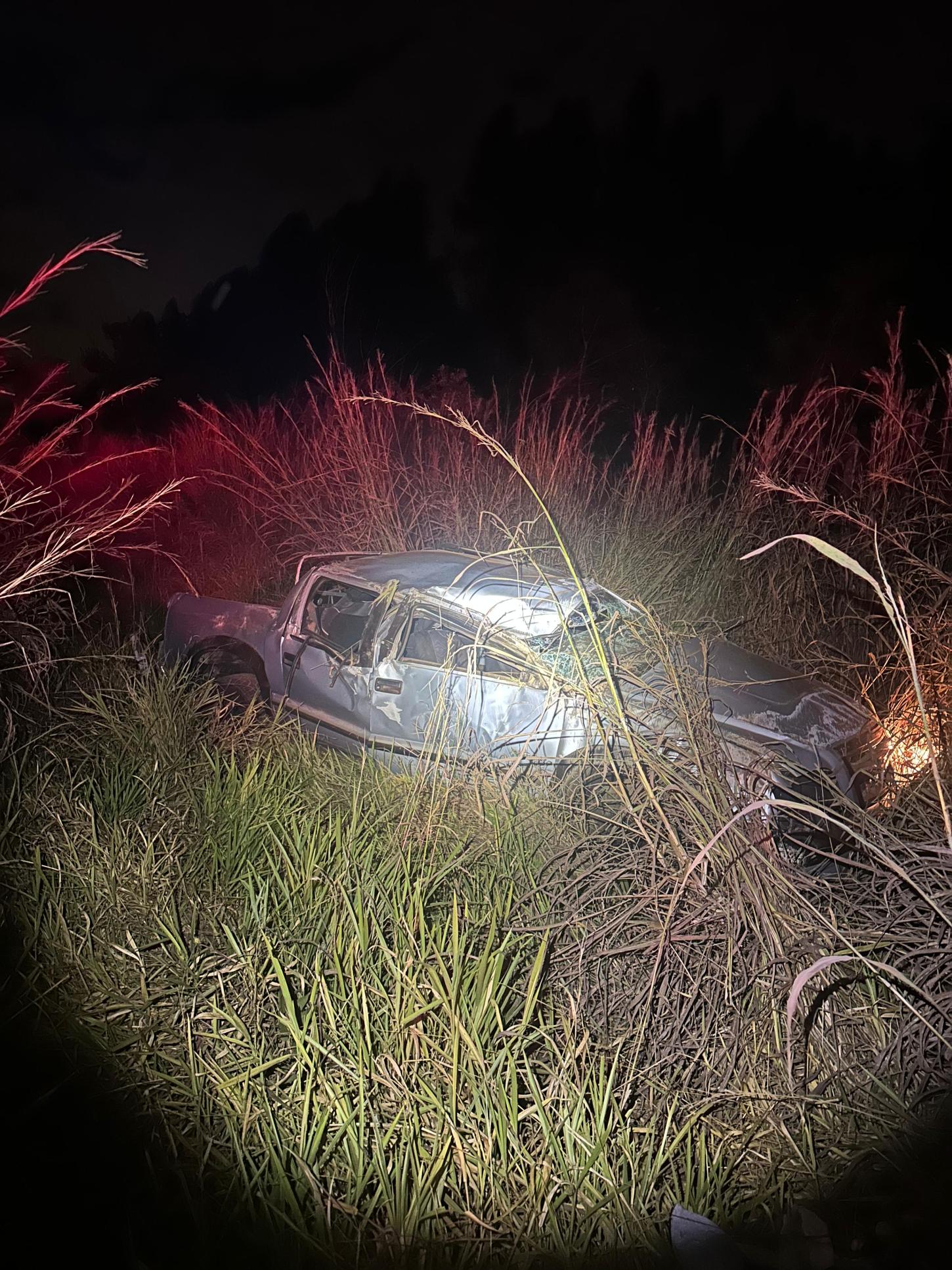 Homem morre após capotar caminhonete na MG-190, em Monte Carmelo