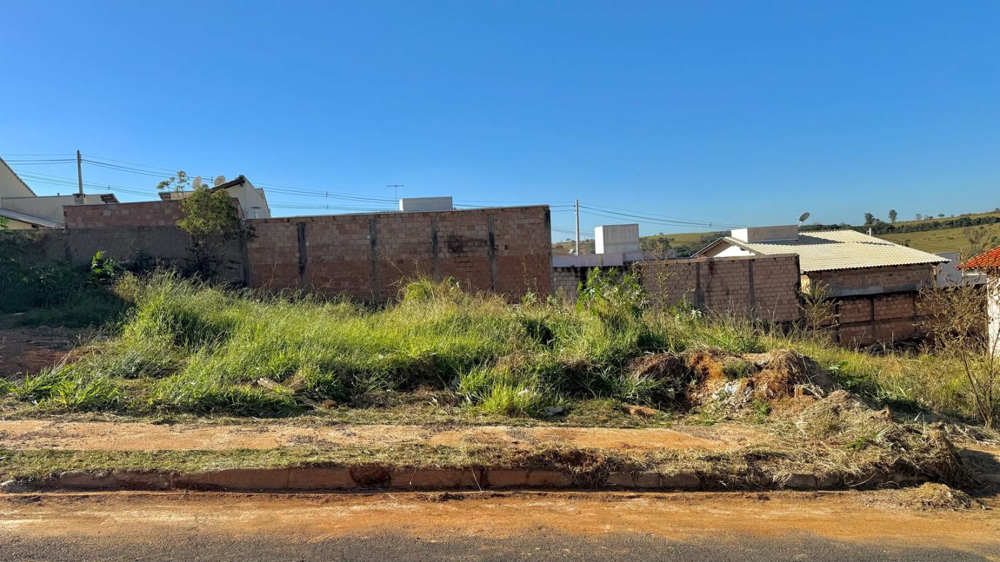 IPDSA orienta população sobre procedimentos para terrenos sujos