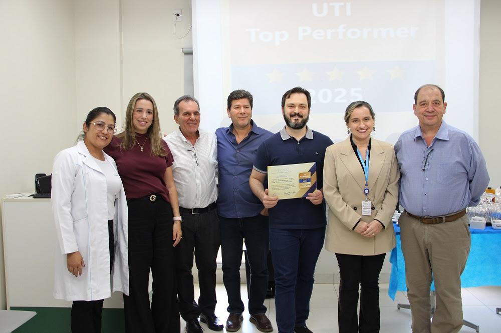 UTI do Hospital Unimed Araxá recebe selo Top Performer pelo terceiro ano consecutivo