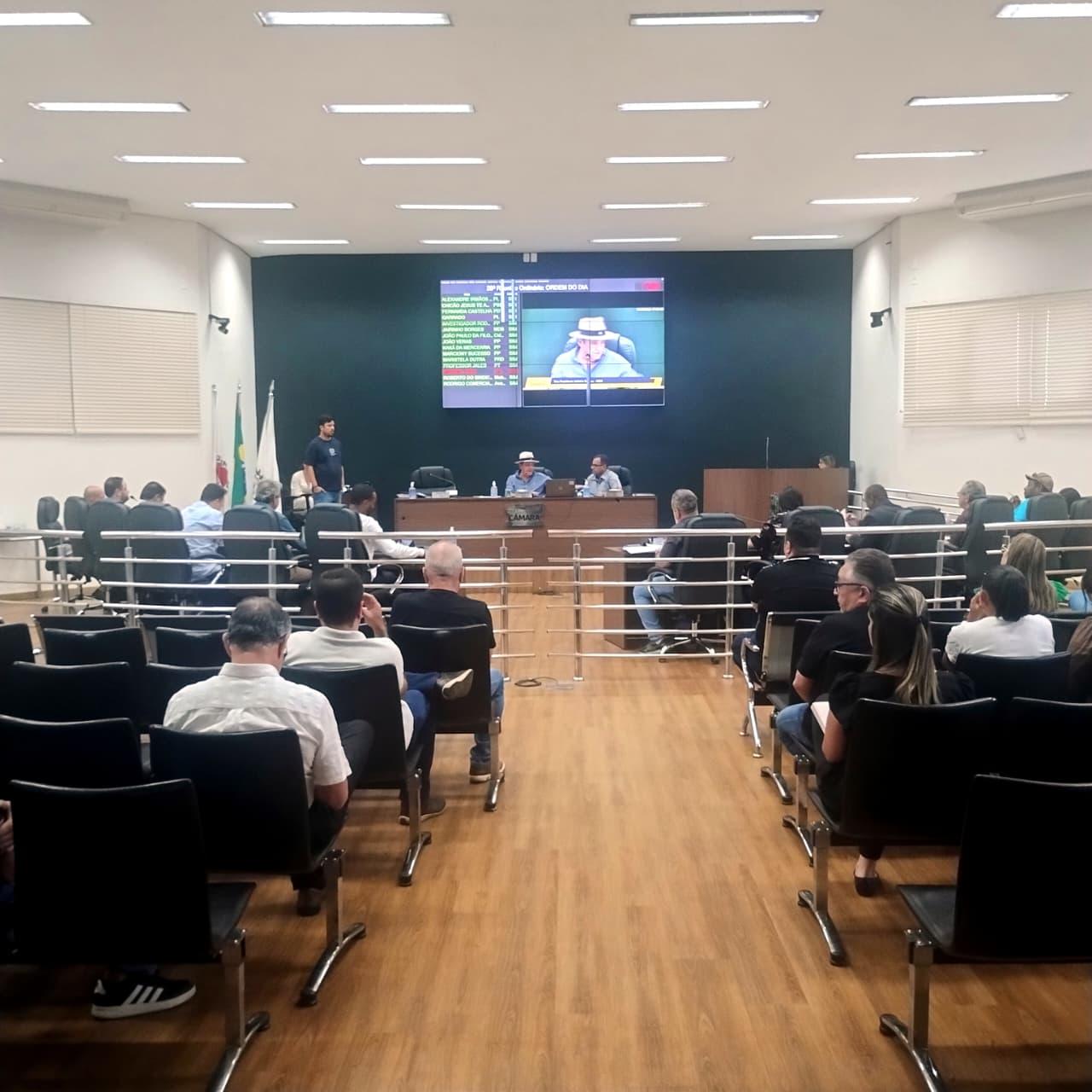 28ª Reunião Ordinária da Câmara aprova treze Projetos de Lei