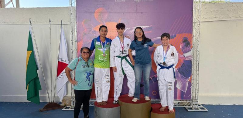 Com apoio da Prefeitura, atletas de Araxá se destacam no Taekwondo nos Jogos Escolares em Araguari
