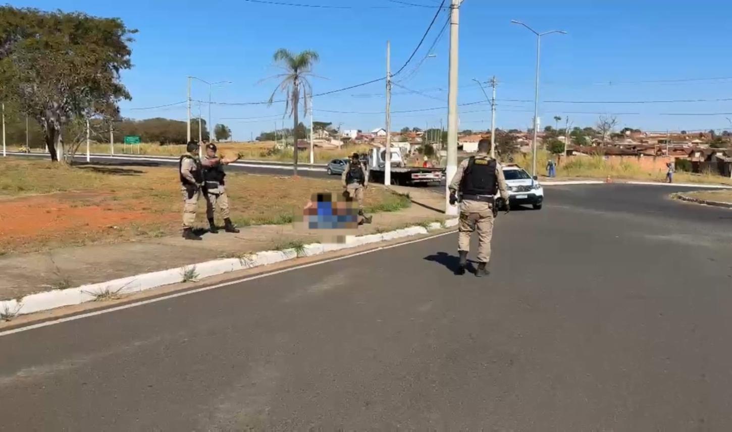 Três homens são presos em Araxá após tentativa de assalto em Serra do Salitre