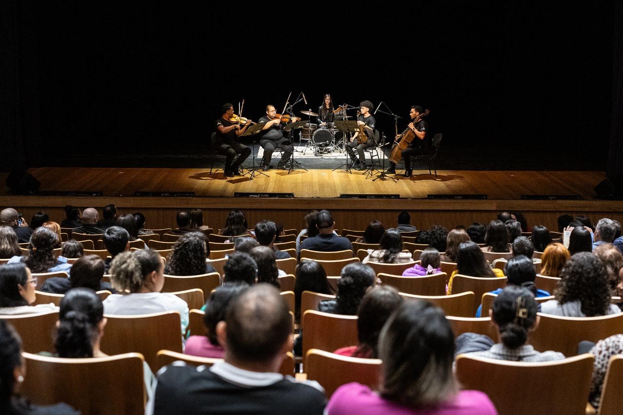 ORQUESTRA JOVEM FAZ CONCERTO NA SÉRIE ARAXÁ EM ARTE