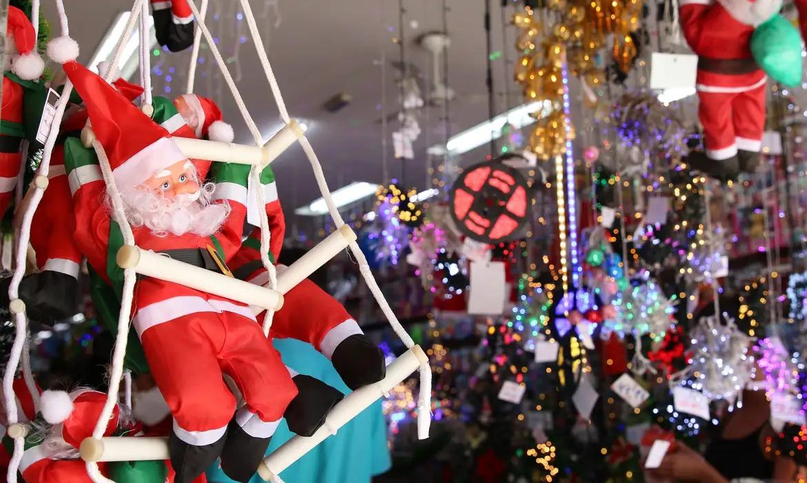 Comércio anuncia horário especial para o período de Natal