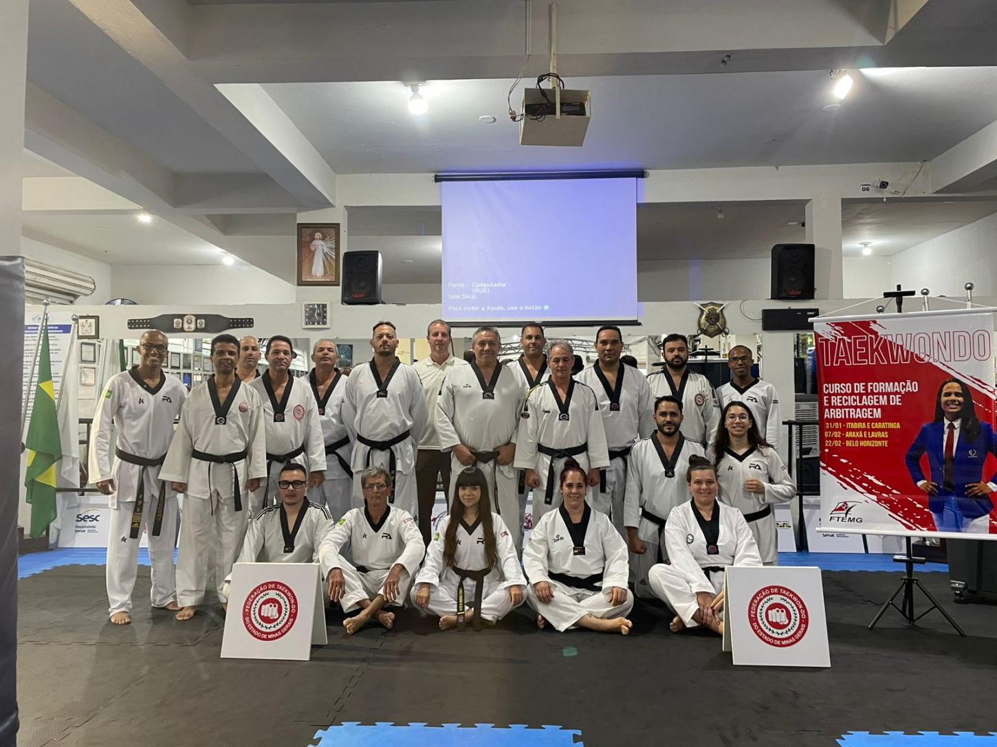 Associação Araxá Taekwondo recebe curso de arbitragem da Federação de Minas Gerais