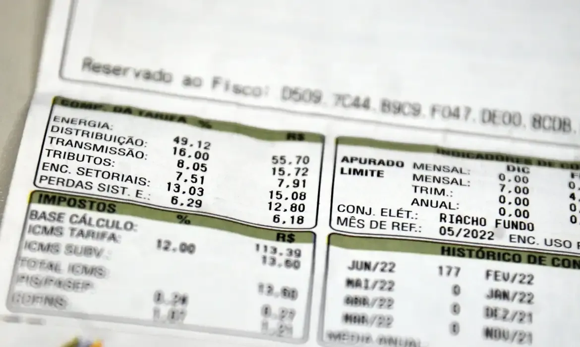 Fevereiro seguirá com bandeira tarifária verde na conta de luz