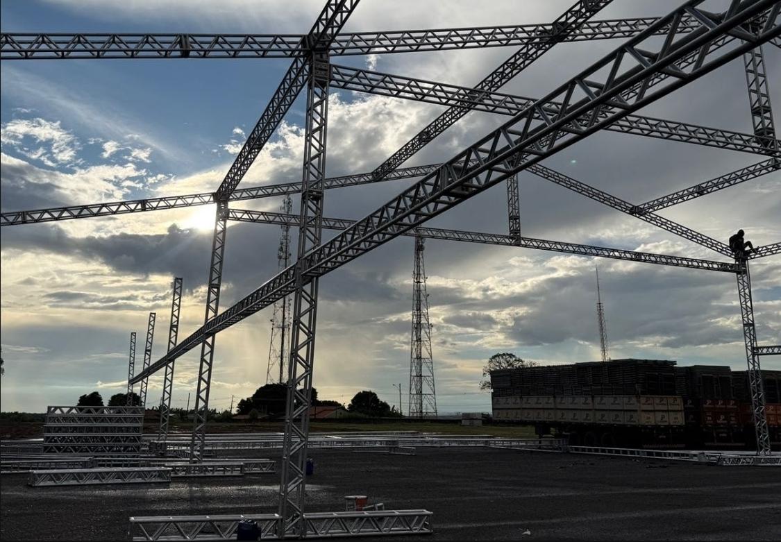 Araxá Rodeio Show inicia montagem de megaestrutura para edição 2026