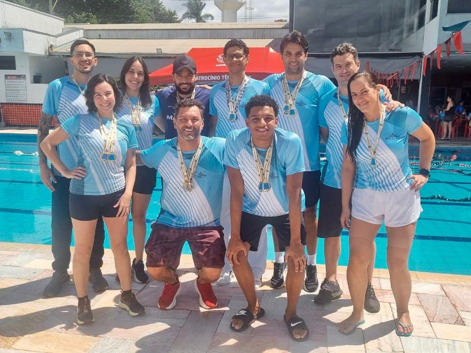 Atletas araxaenses conquistam 24 medalhas na Copa Minas Gerais de Natação