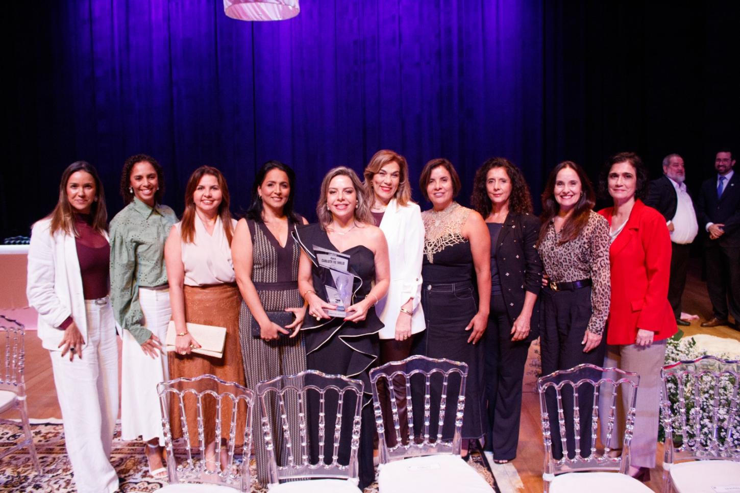 Câmara homenageia mulheres de destaque com a Medalha Leonilda Montandon 2026