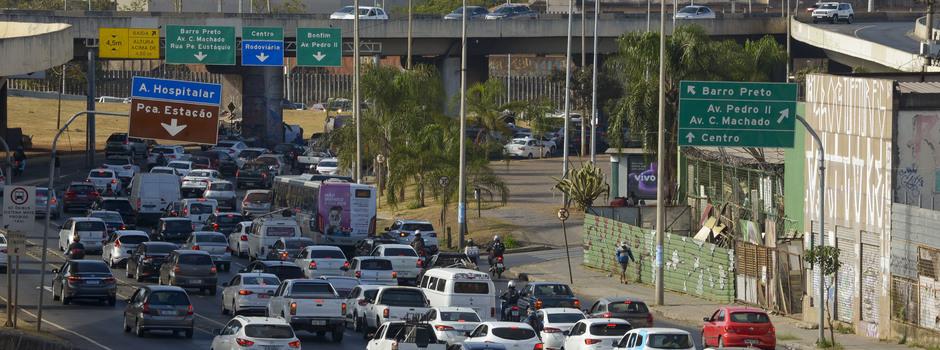 Detran-MG orienta motoristas sobre consulta da situação do veículo pela internet