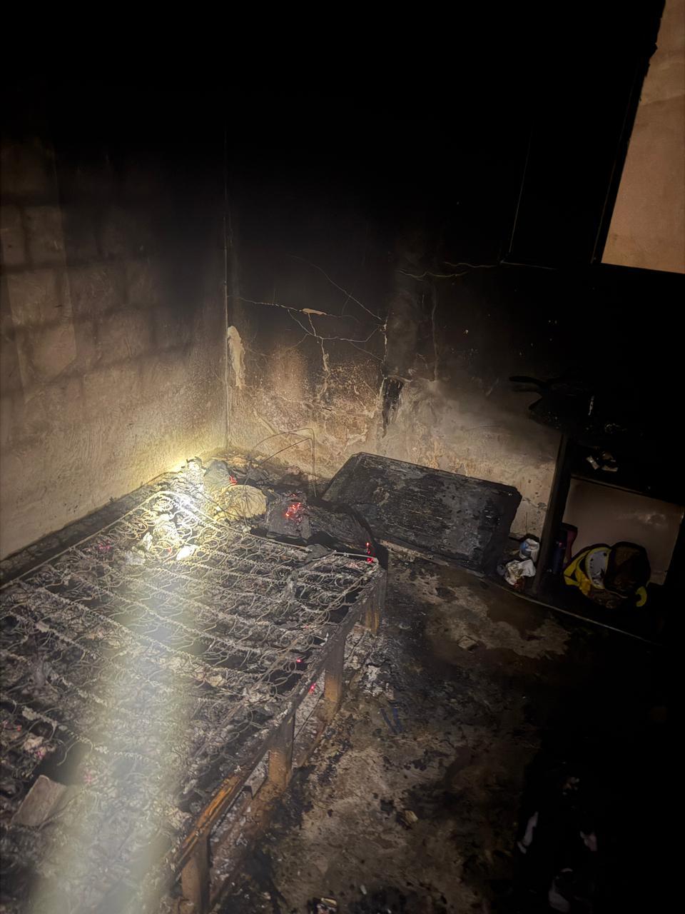 Incêndio atinge residência no bairro Domingos Zema, em Araxá