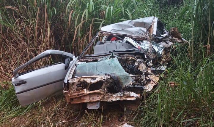 Acidente na BR-354 deixa três mortos e uma ferida grave em Campos Altos