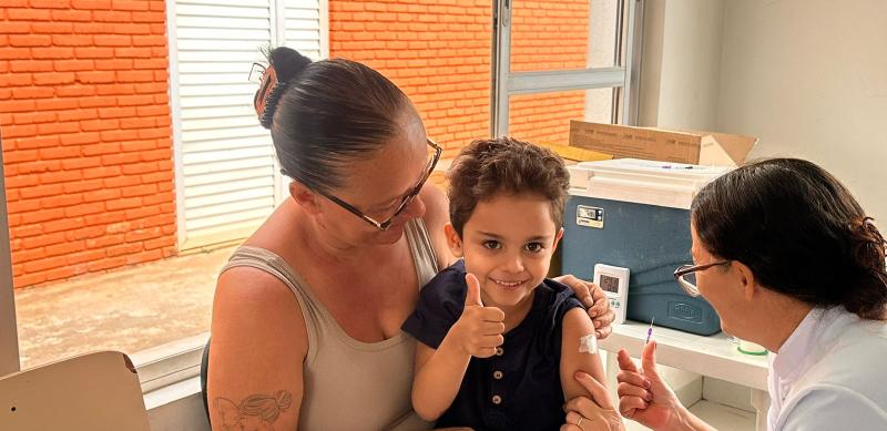 Dia D de vacinação contra a gripe aplica 786 doses; adesão é considerada baixa