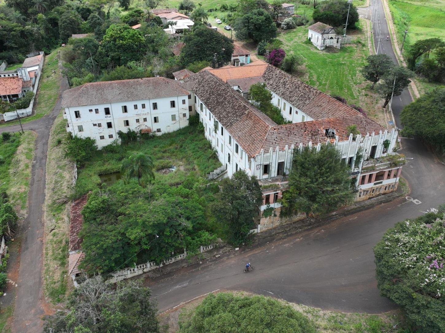 Prefeitura de Araxá reabre leilão do Complexo Hotel Colombo e busca atrair novos investimentos para a cidade