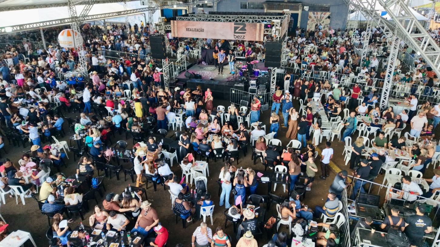 Queima do Alho reúne cultura, solidariedade e confirma sucesso do novo formato